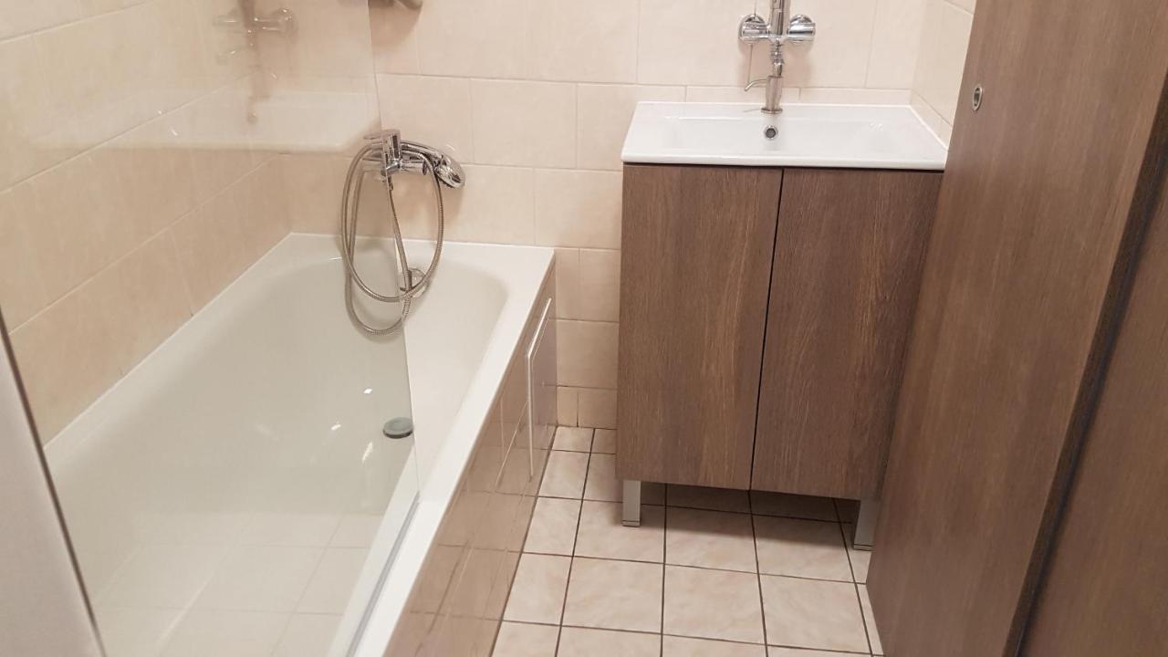 Apartman Jizni Apartment Prerov Ngoại thất bức ảnh